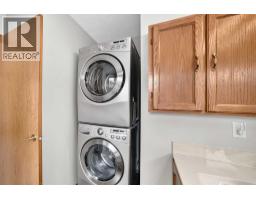 Bedroom - 108 Woodside Close Nw, Airdrie, AB T4B2C7 Photo 10