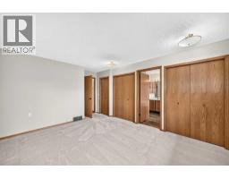Eat in kitchen - 108 Woodside Close Nw, Airdrie, AB T4B2C7 Photo 8