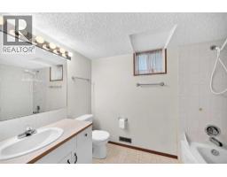 108 Woodside Close Nw, Airdrie, AB T4B2C7 Photo 20