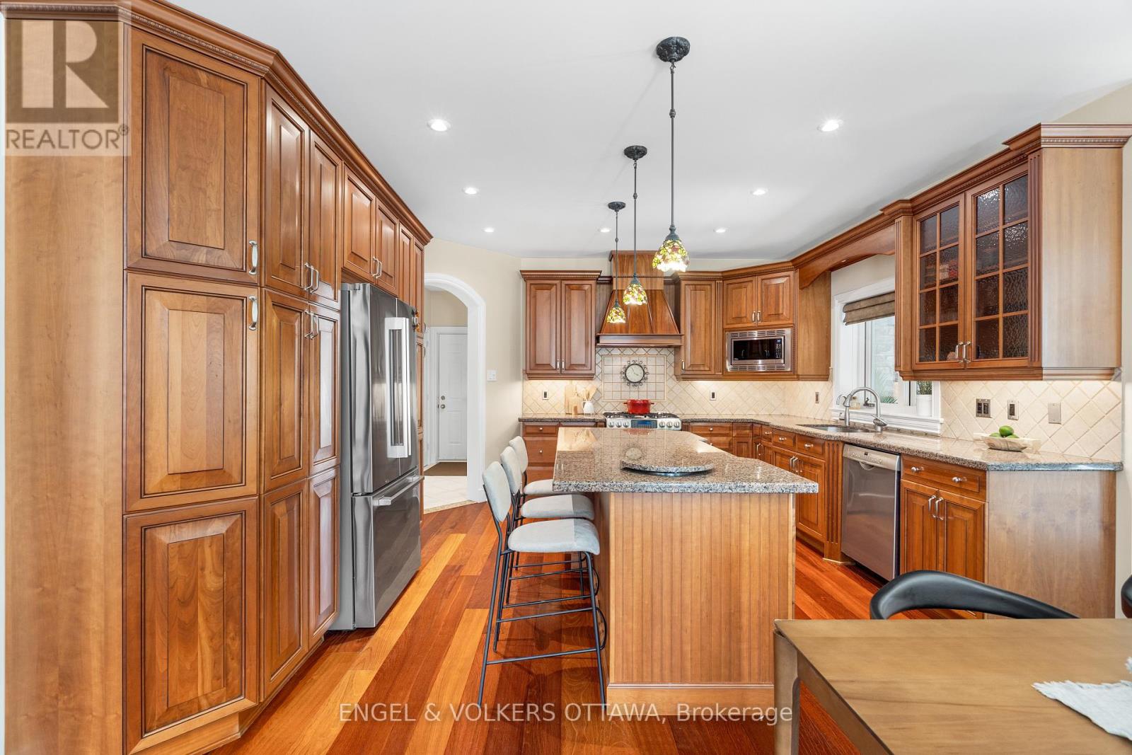 6 MARCHVALE DRIVE - Image 13