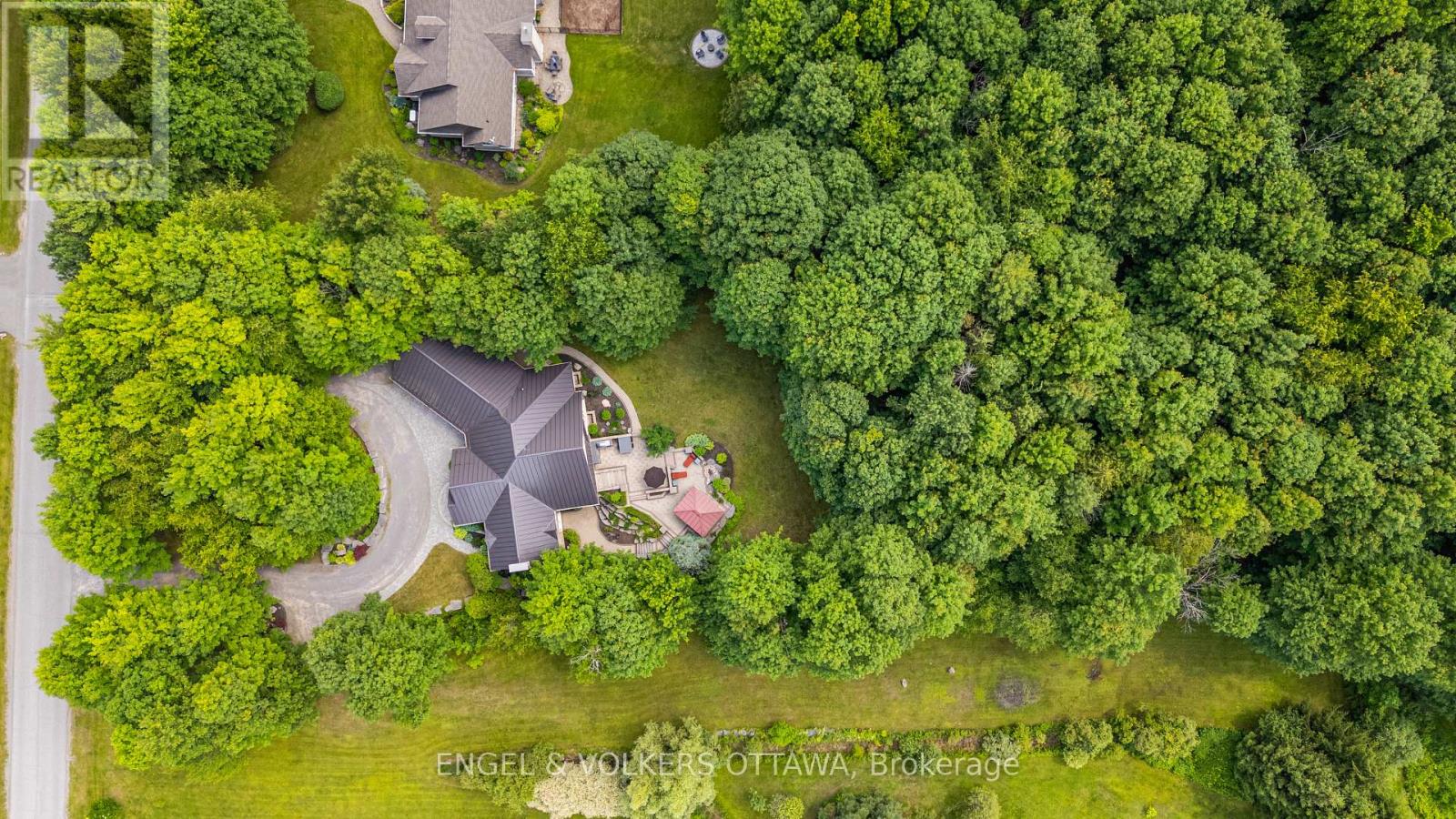 6 MARCHVALE DRIVE - 50
