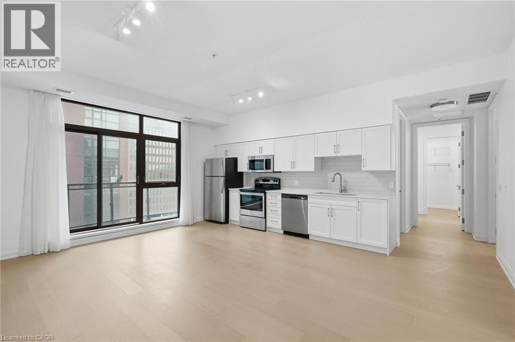 909-112 KING Street E - 10