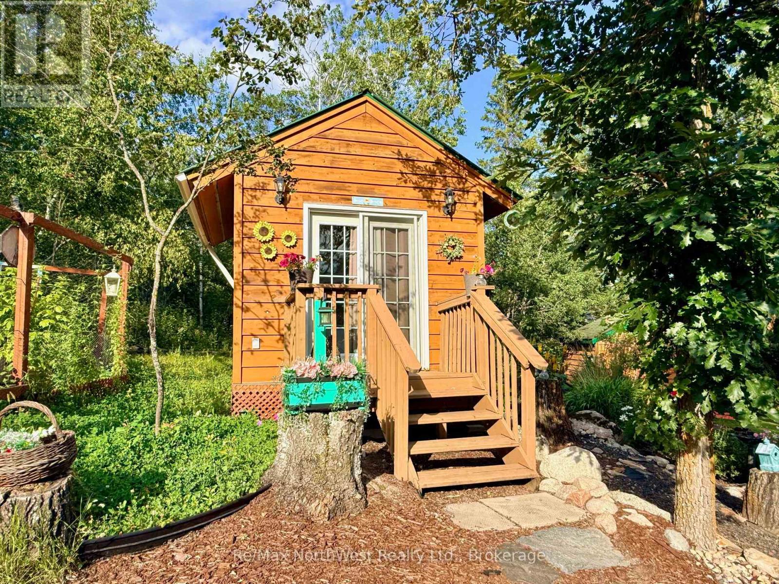 6 CHRUSTIE ROAD - 26
