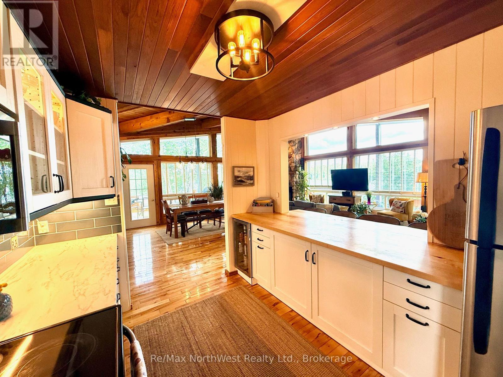 6 CHRUSTIE ROAD - Image 8