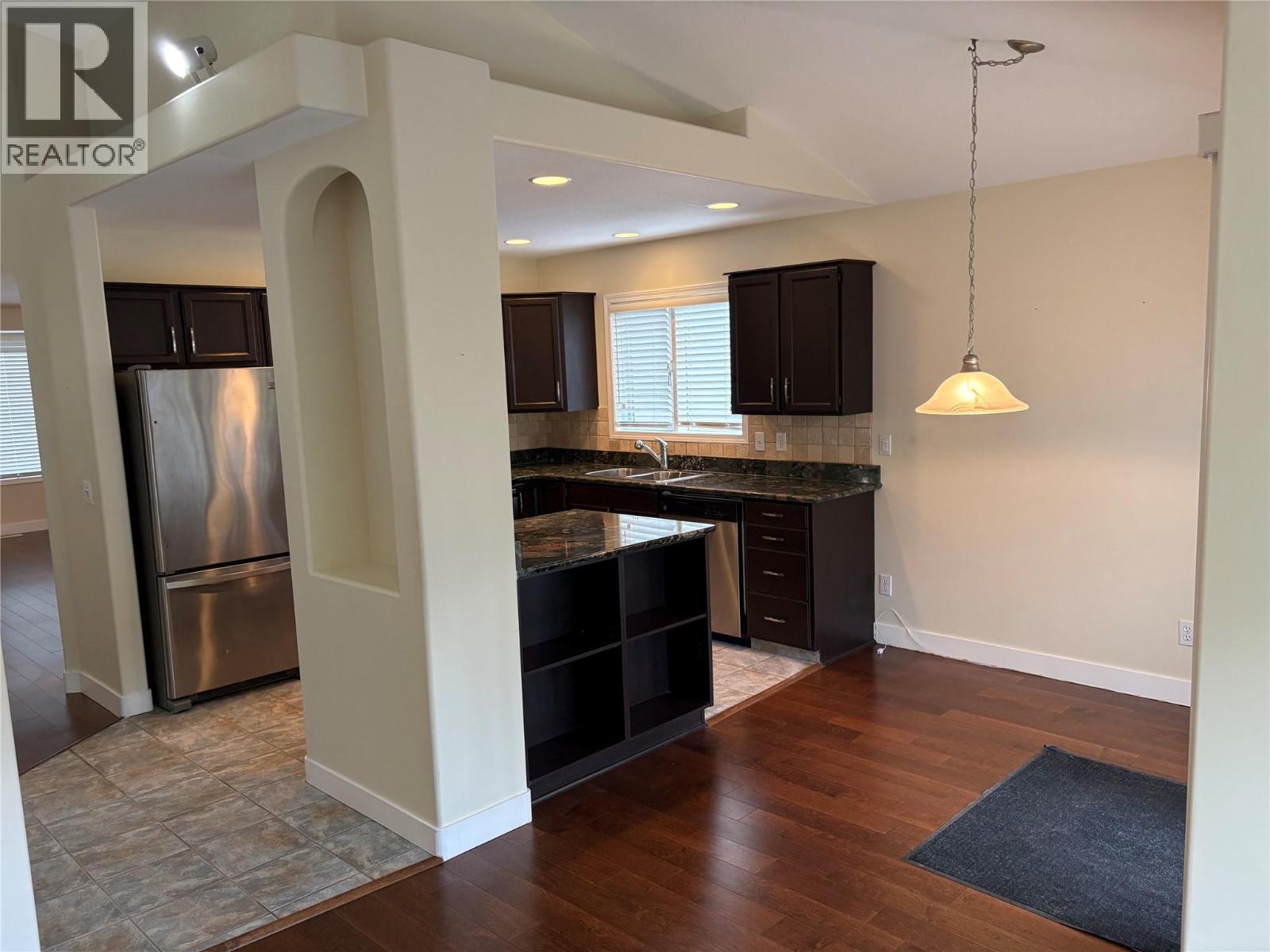 212 550 Yates Road, Kelowna