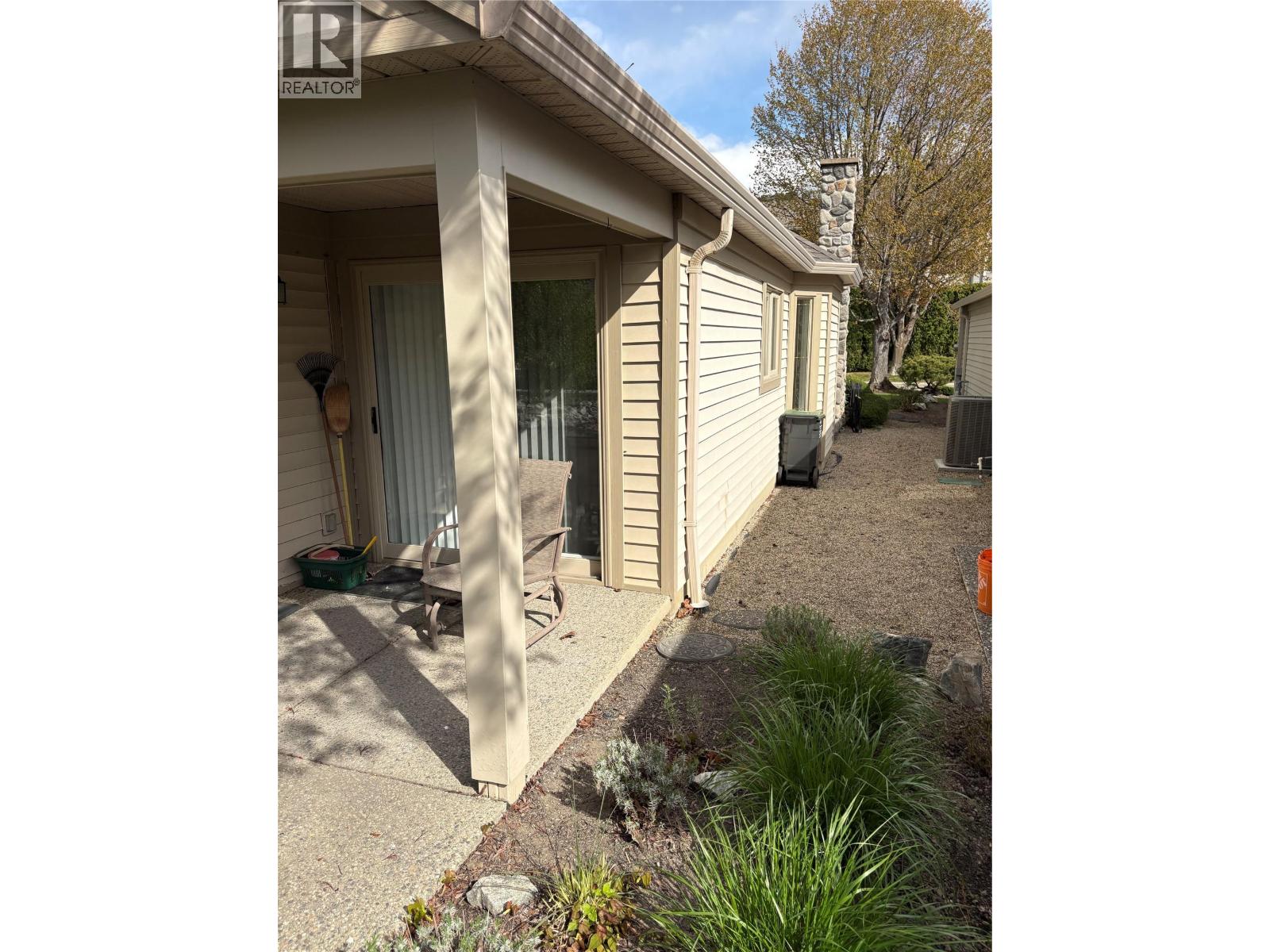 212 550 Yates Road, Kelowna
