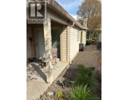 Kitchen - 550 Yates Road Unit# 212 Lot# 15, Kelowna, BC V1V1Z4 Photo 12