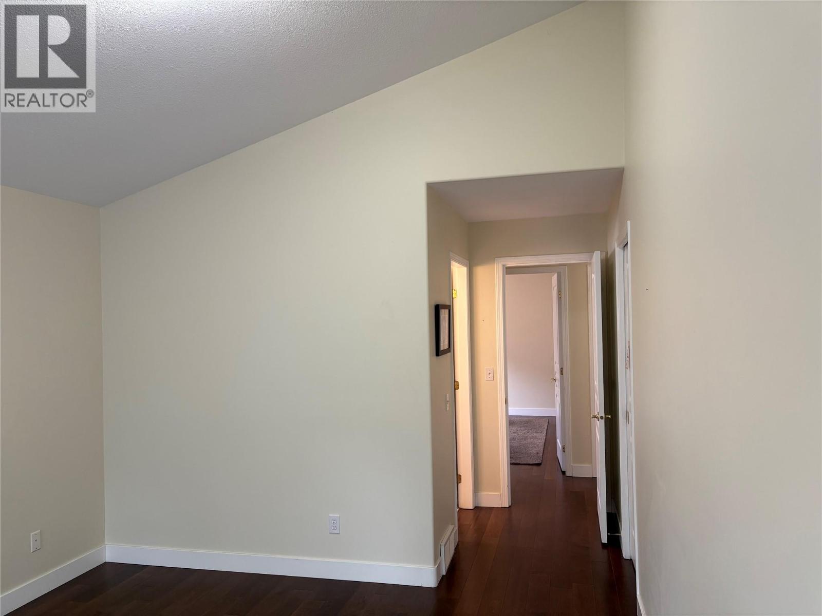 212 550 Yates Road, Kelowna