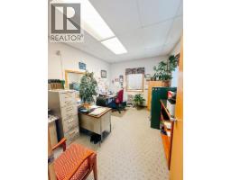 4427 45 Avenue, Rocky Mountain House, AB T4T1A3 Photo 6