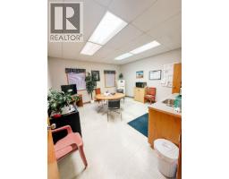 4427 45 Avenue, Rocky Mountain House, AB T4T1A3 Photo 8