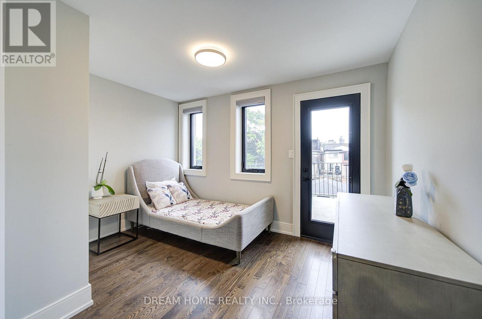 737 SHAW STREET - 29