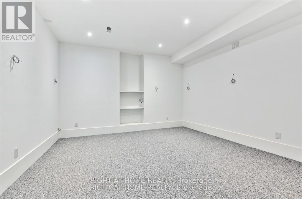 27 HURLINGHAM CRESCENT - 46