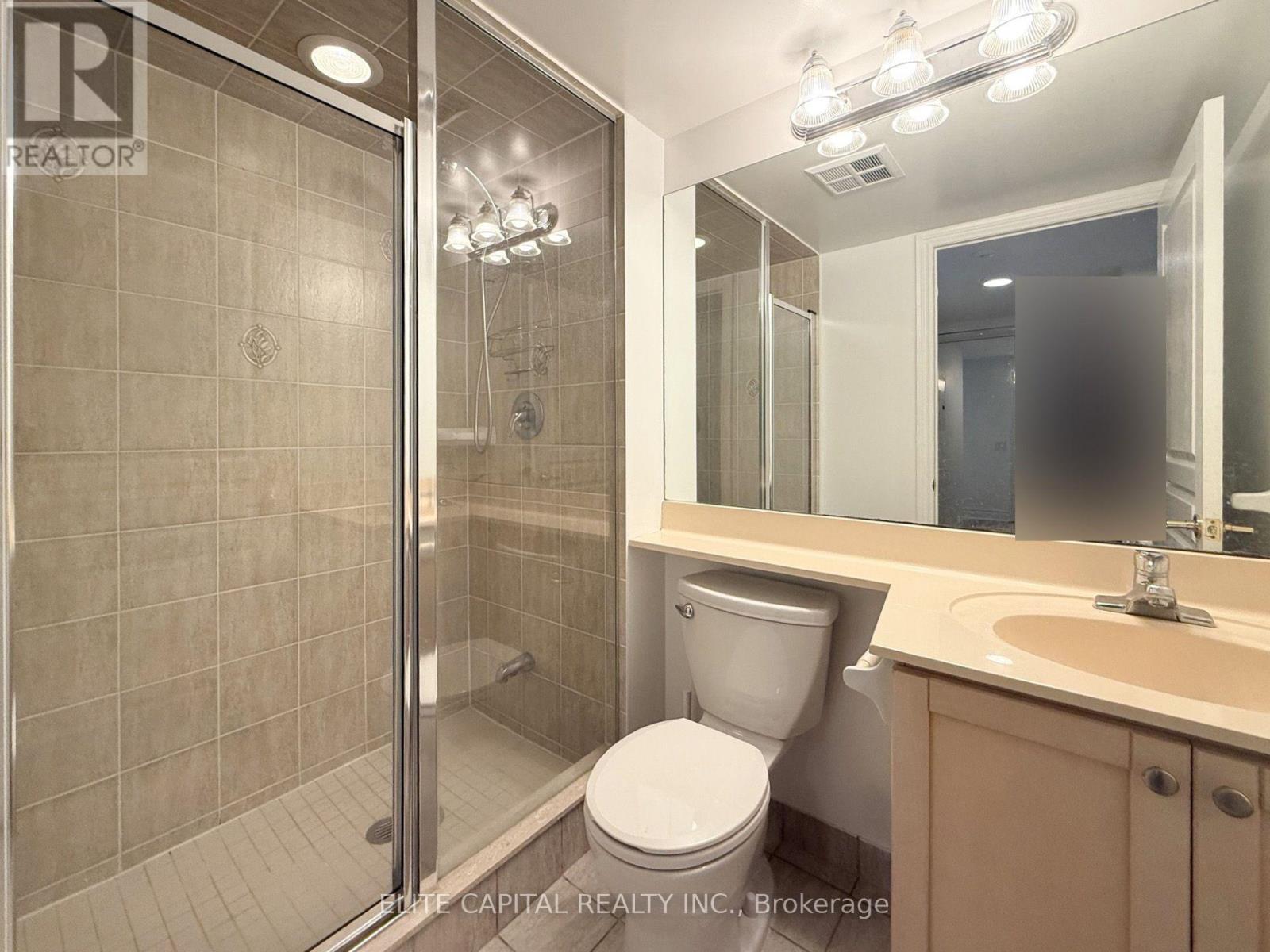 #2018 15 NORTHTOWN WAY - Image 7