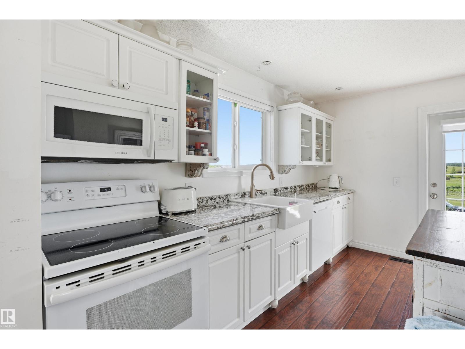 56502 RGE ROAD 33 - 10