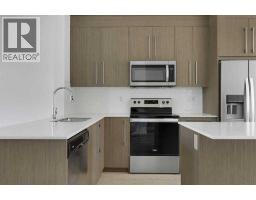 4pc Bathroom - 693 Savanna Boulevard Ne, Calgary, AB T3J2K2 Photo 8