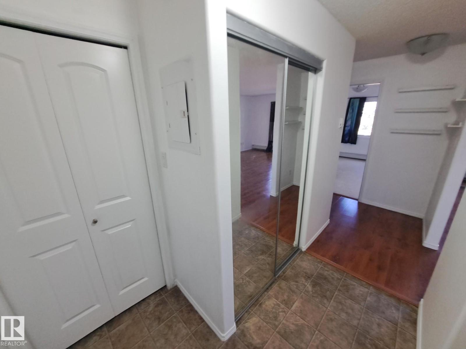 #205 9910 107 St, Morinville — photo 8 of 30