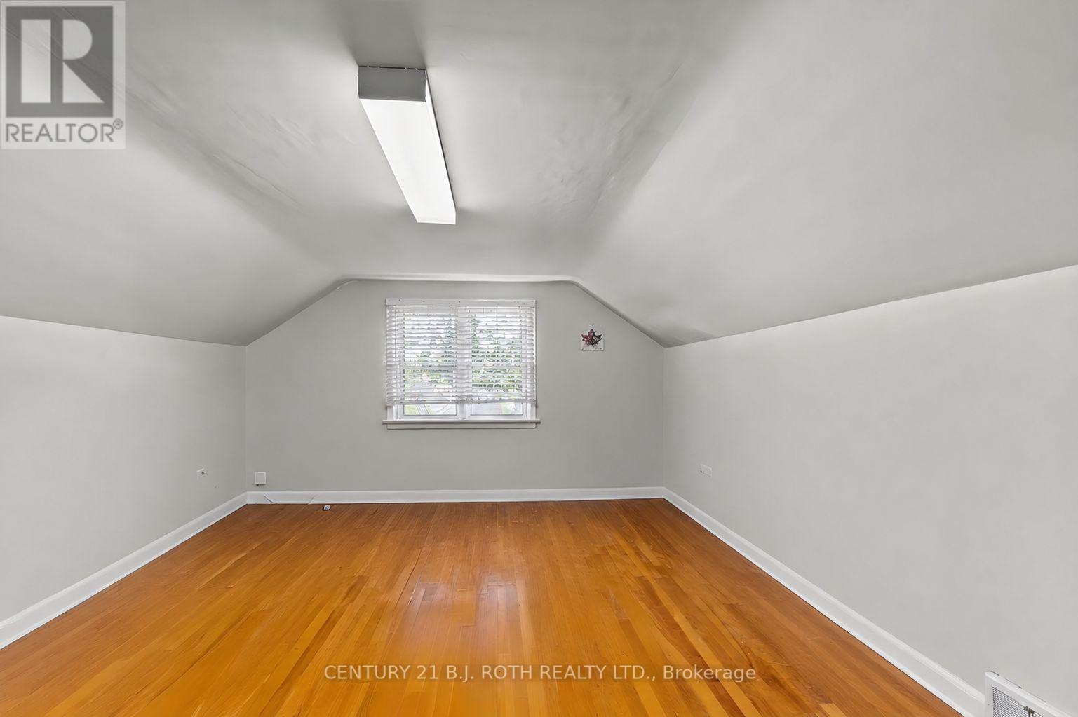 328 COLBORNE STREET W - Image 13