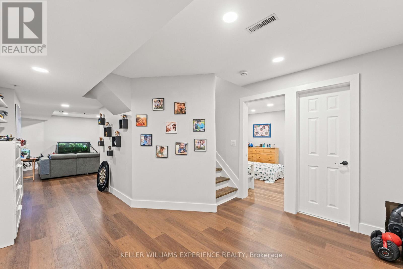18 FLORENCE PARK ROAD - 33