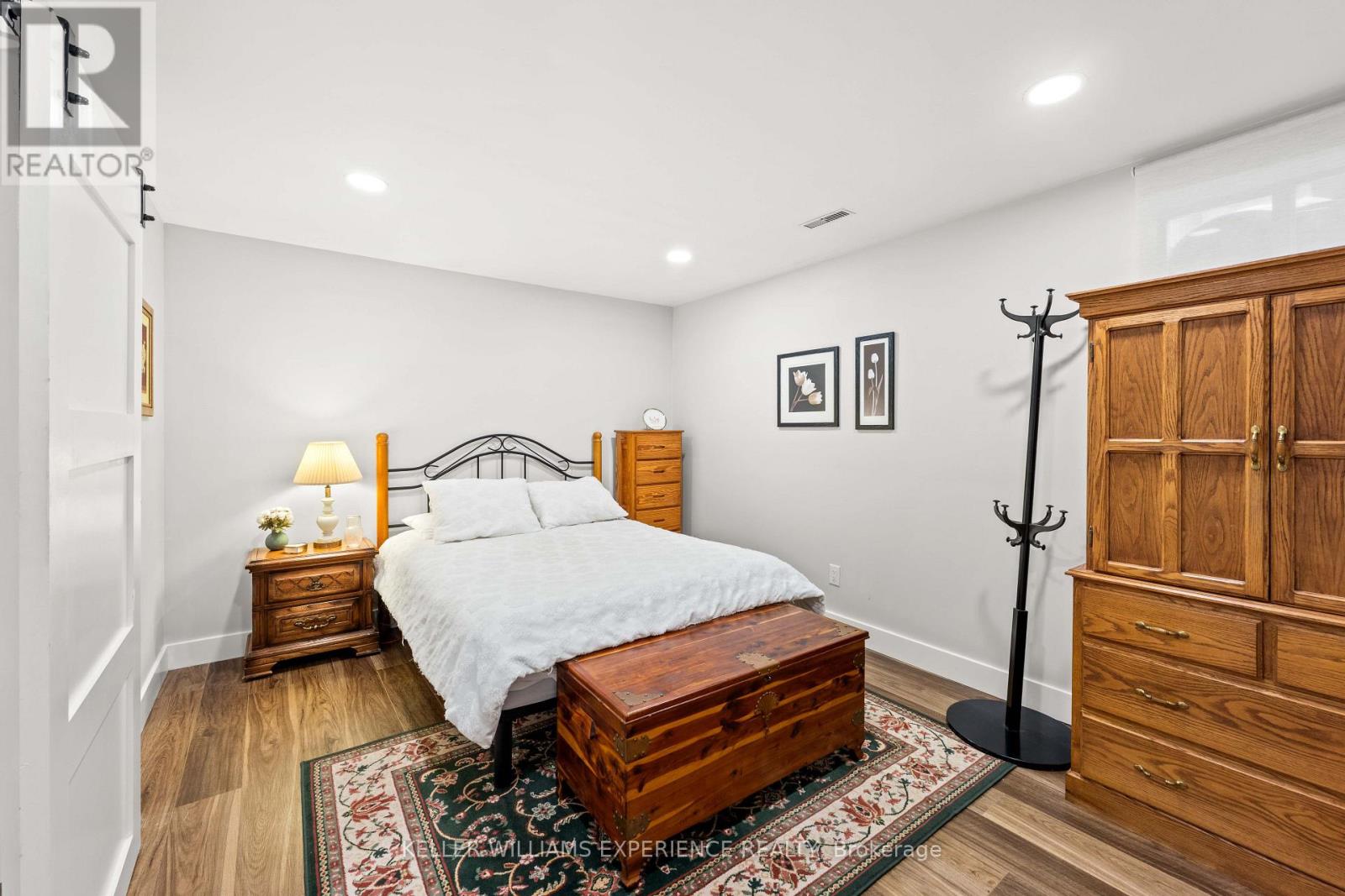 18 FLORENCE PARK ROAD - 37
