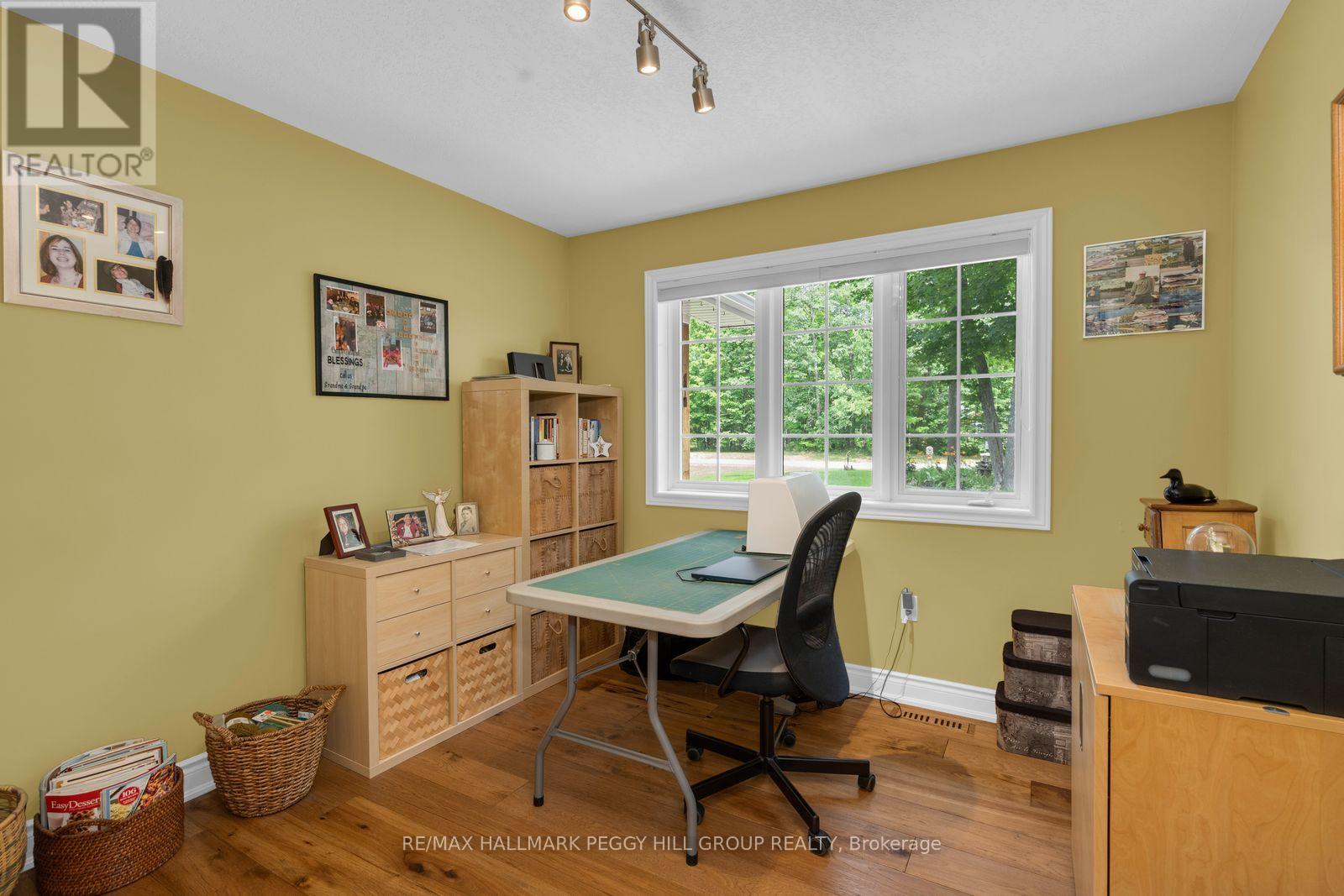 6 MAPLEHILL DRIVE - 10