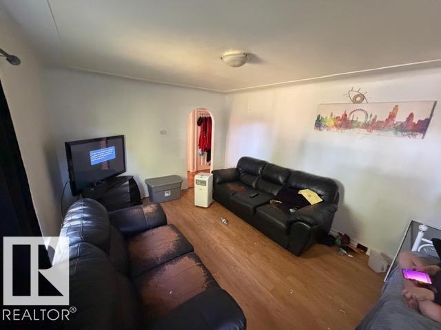 12245 81 ST NW - 5