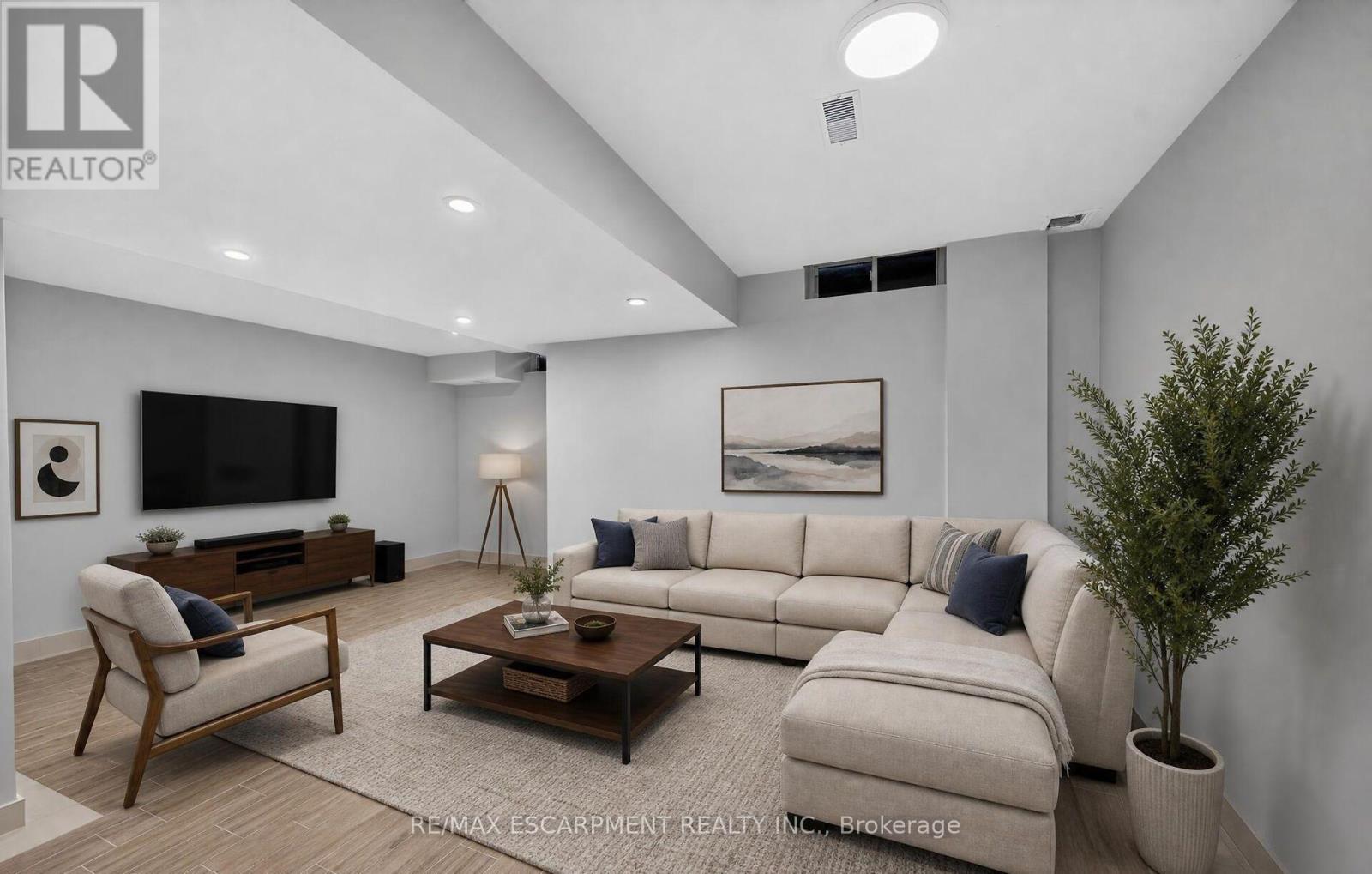 33 BRANTDALE AVENUE - 41