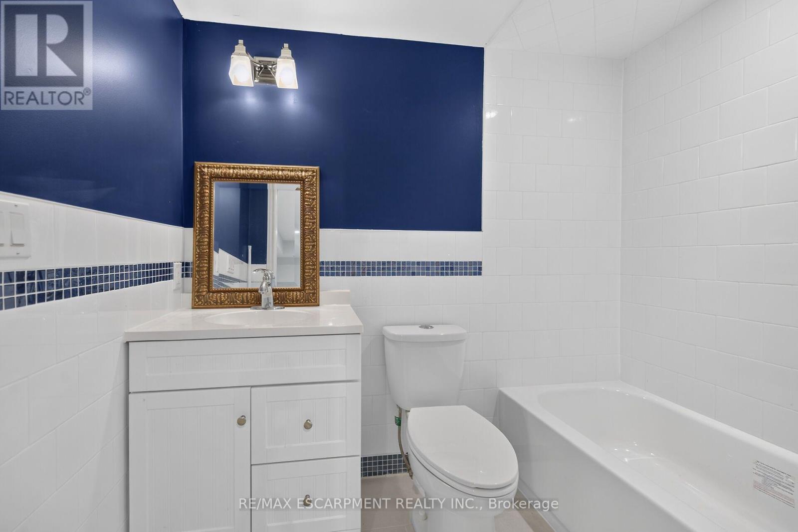 33 BRANTDALE AVENUE - 46