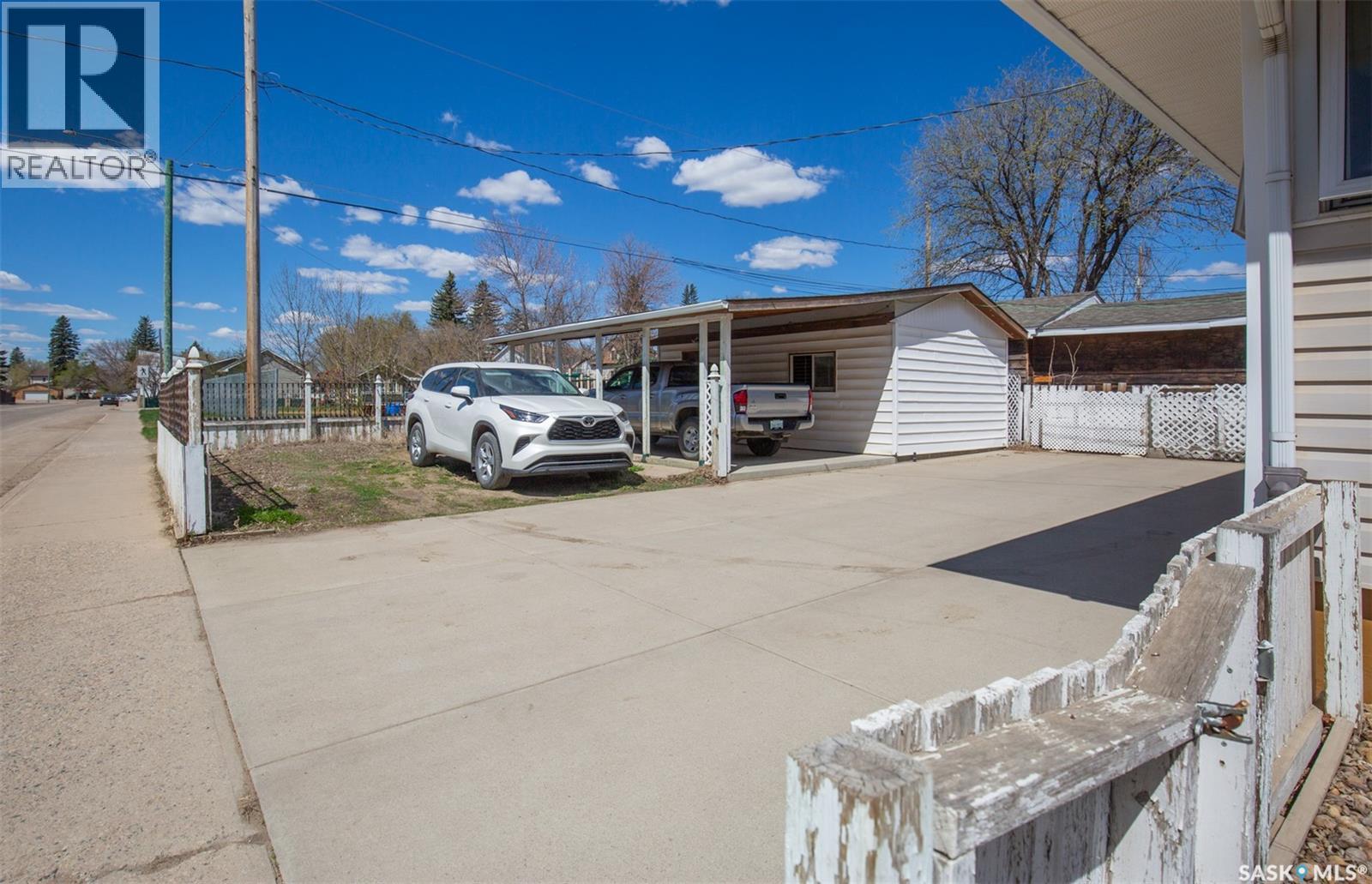 1204 3rd AVENUE NW - Image 33