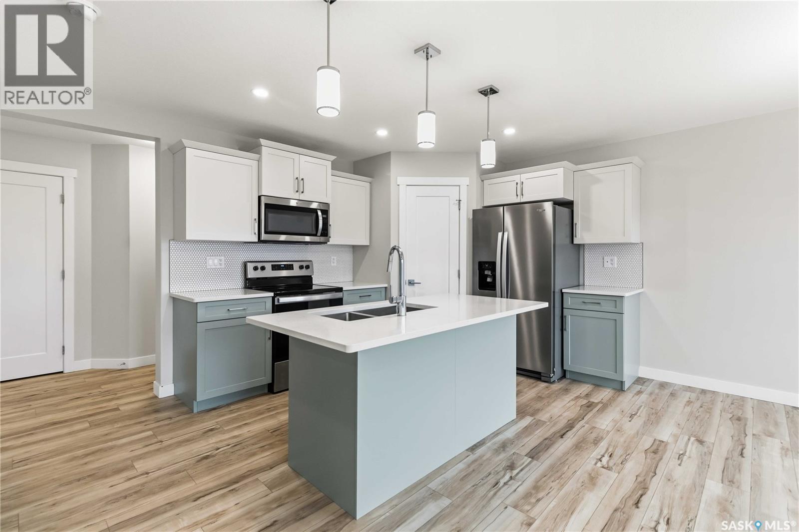 422 Myles Heidt MANOR, Saskatoon — photo 8
