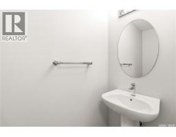 422 Myles Heidt Manor, Saskatoon, SK S7W1J1 Photo 19