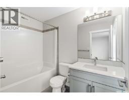 422 Myles Heidt Manor, Saskatoon, SK S7W1J1 Photo 25