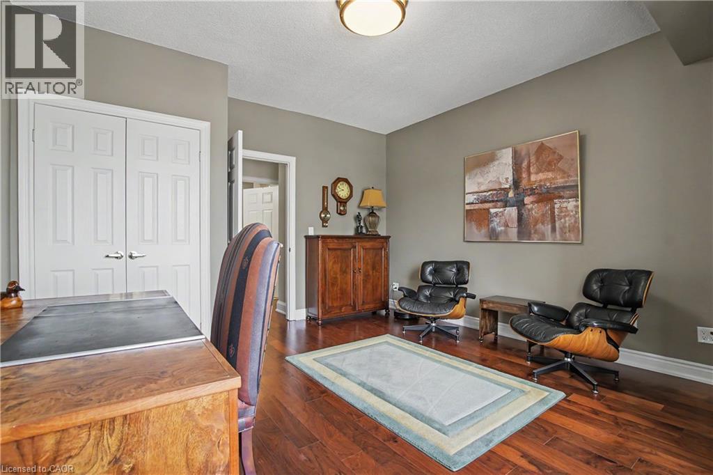 #701 1477 LAKESHORE Road - Image 25