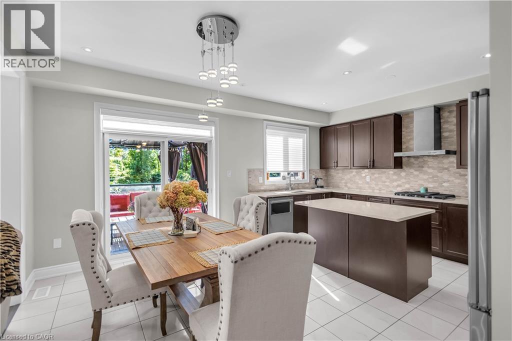 35 WILMOT Road - Image 11