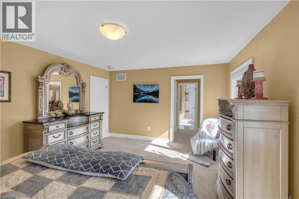 35 WILMOT Road - Image 23