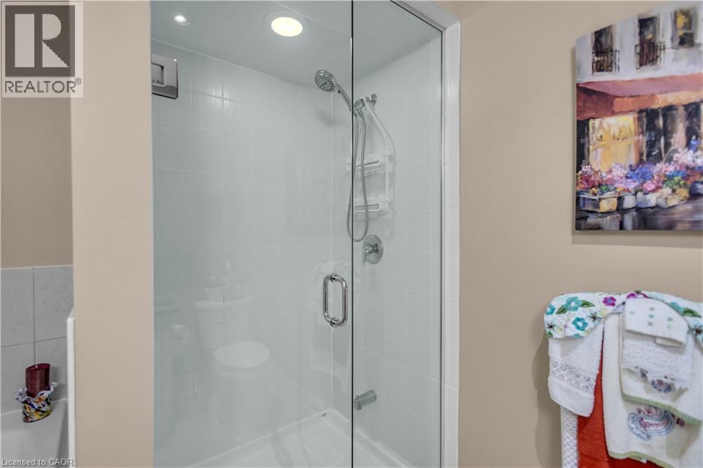 35 WILMOT Road - Image 33