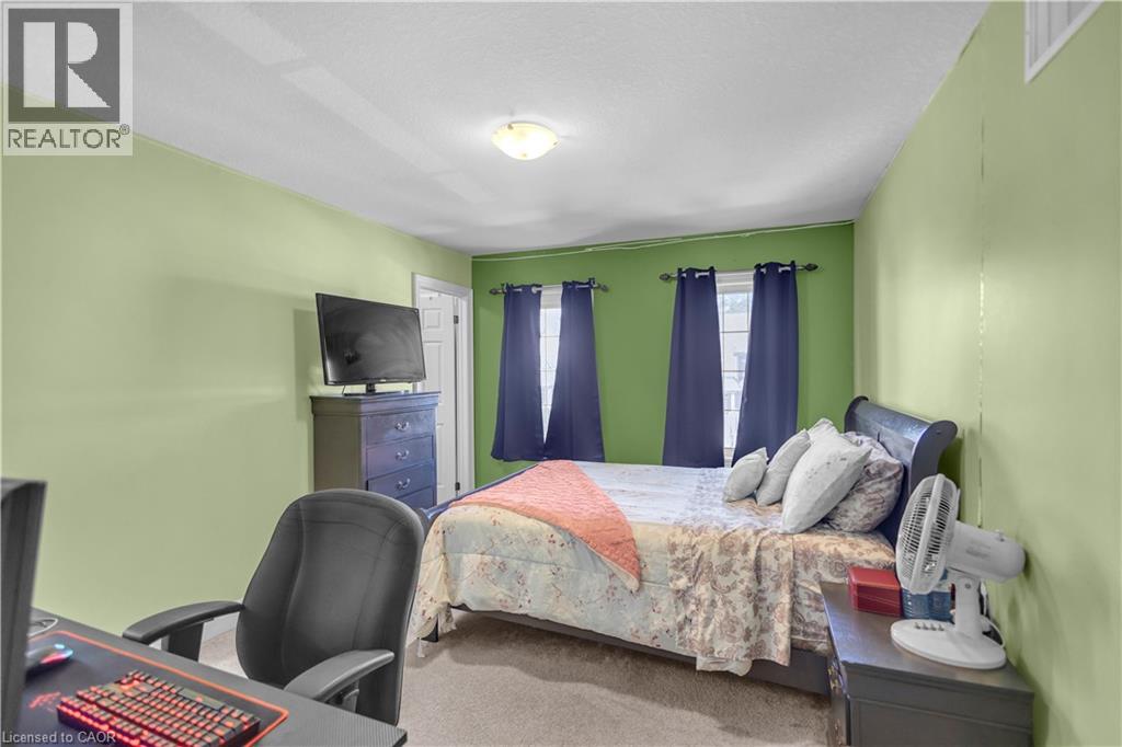 35 WILMOT Road - Image 34