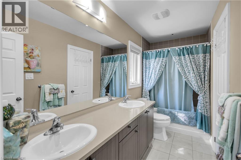 35 WILMOT Road - Image 36