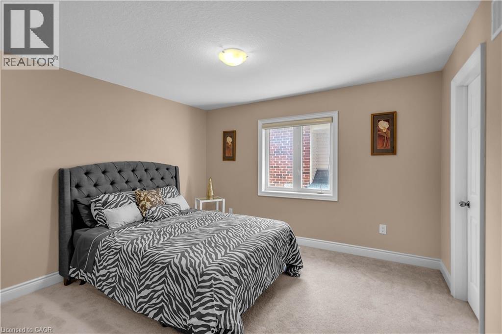 35 WILMOT Road - Image 37