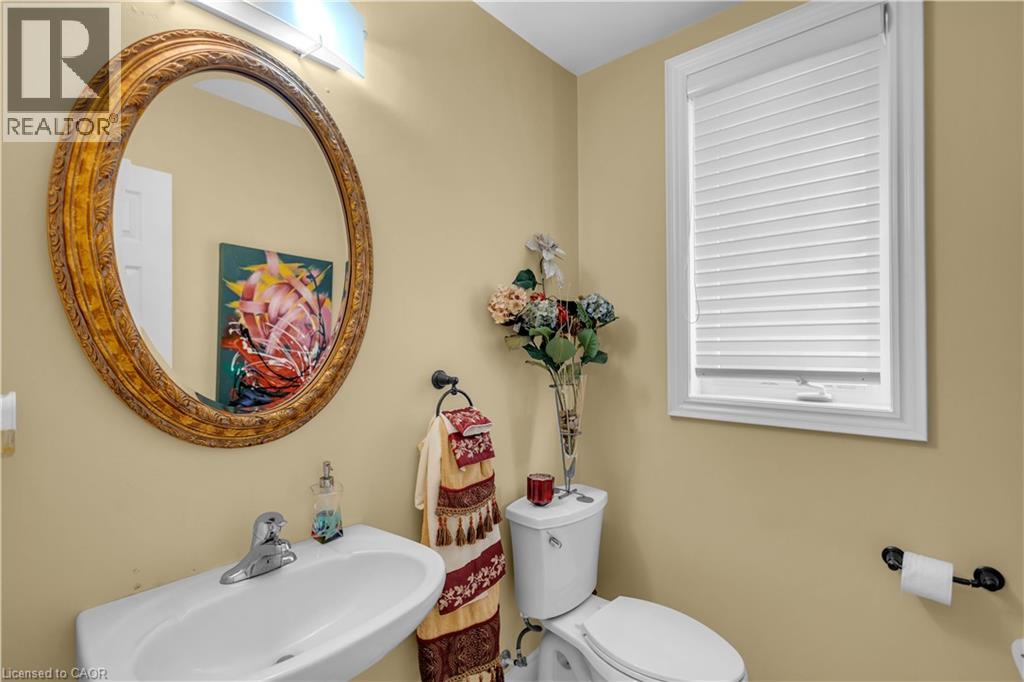 35 WILMOT Road - Image 8