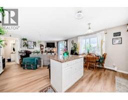 1-6, 8 Huntley Close NE - photo 20