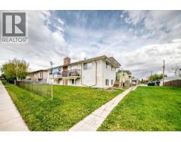 1-6, 8 Huntley Close NE - photo 2