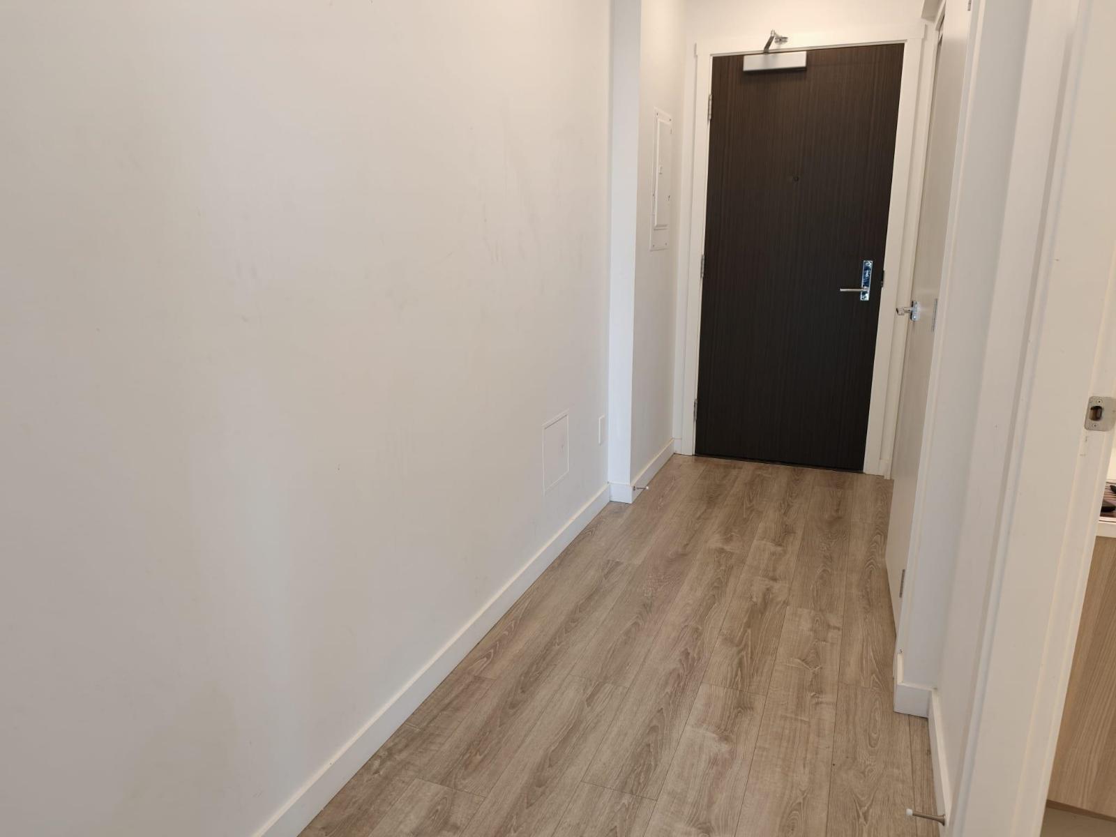 1 Bed, 1 Bath House for Rent in Surrey – 2xx9 13350 CENTRAL AVENUE, Surrey – MLS# R3146613 - Image 5