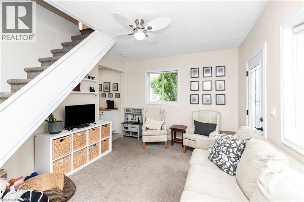 811 TAMARAC Street - 2