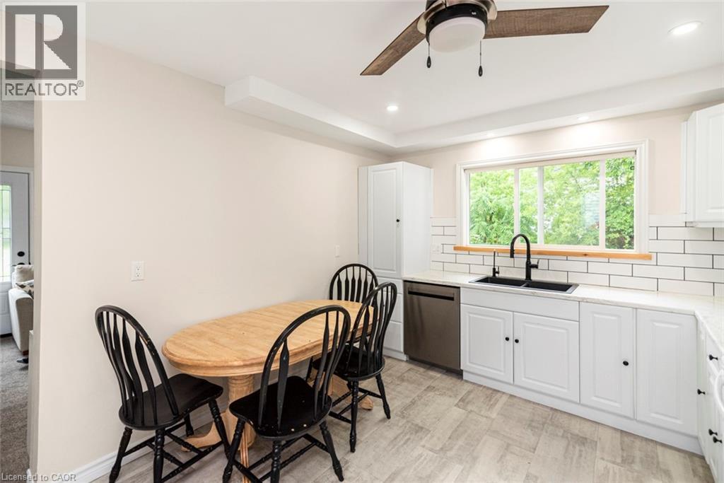 811 TAMARAC Street - 5