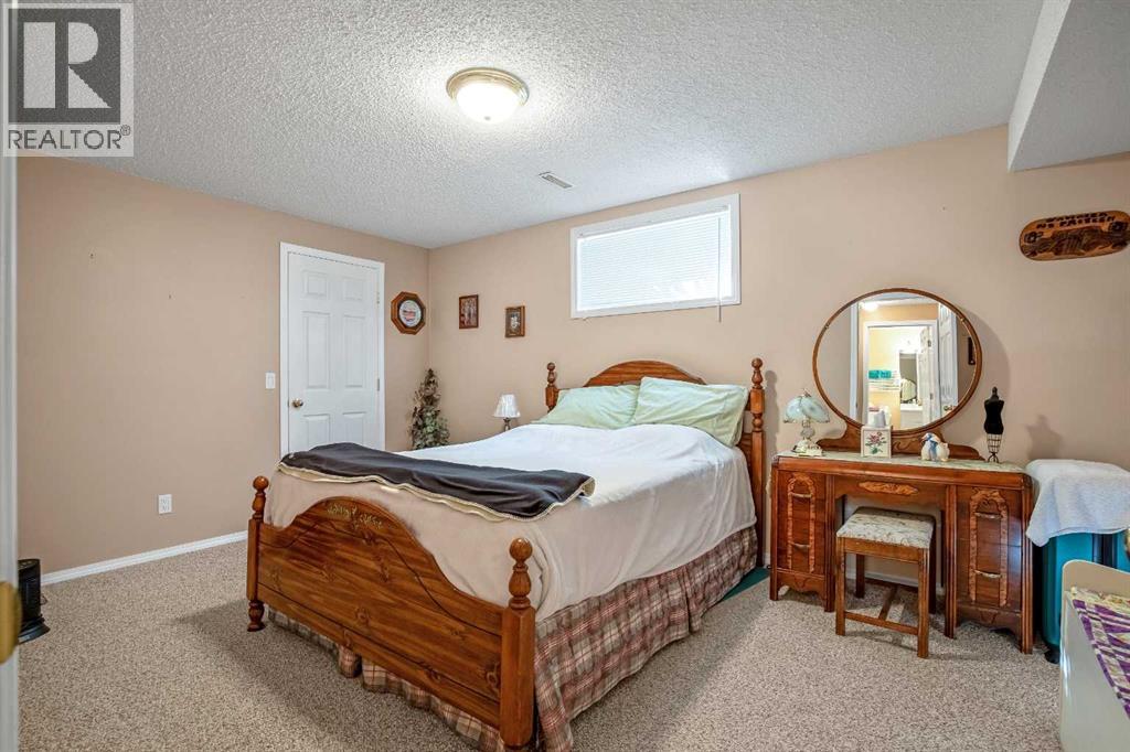 501 Riverside Drive NW - 24