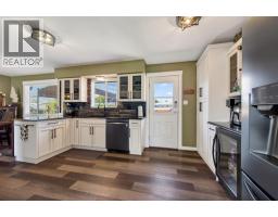 4pc Bathroom - 976 Holt Street, Kamloops, BC V2B5G9 Photo 10