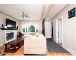 Recreation room - 12919 66 St Nw, Edmonton, AB T5C0A6 Photo 8