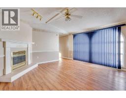 Kitchen - 172 Clausen Crescent, Fort Mcmurray, AB T9K2H7 Photo 7