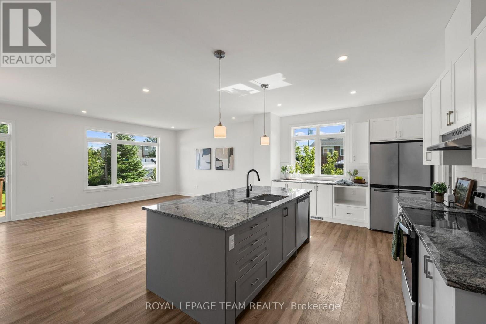188 ADELAIDE STREET - Image 10