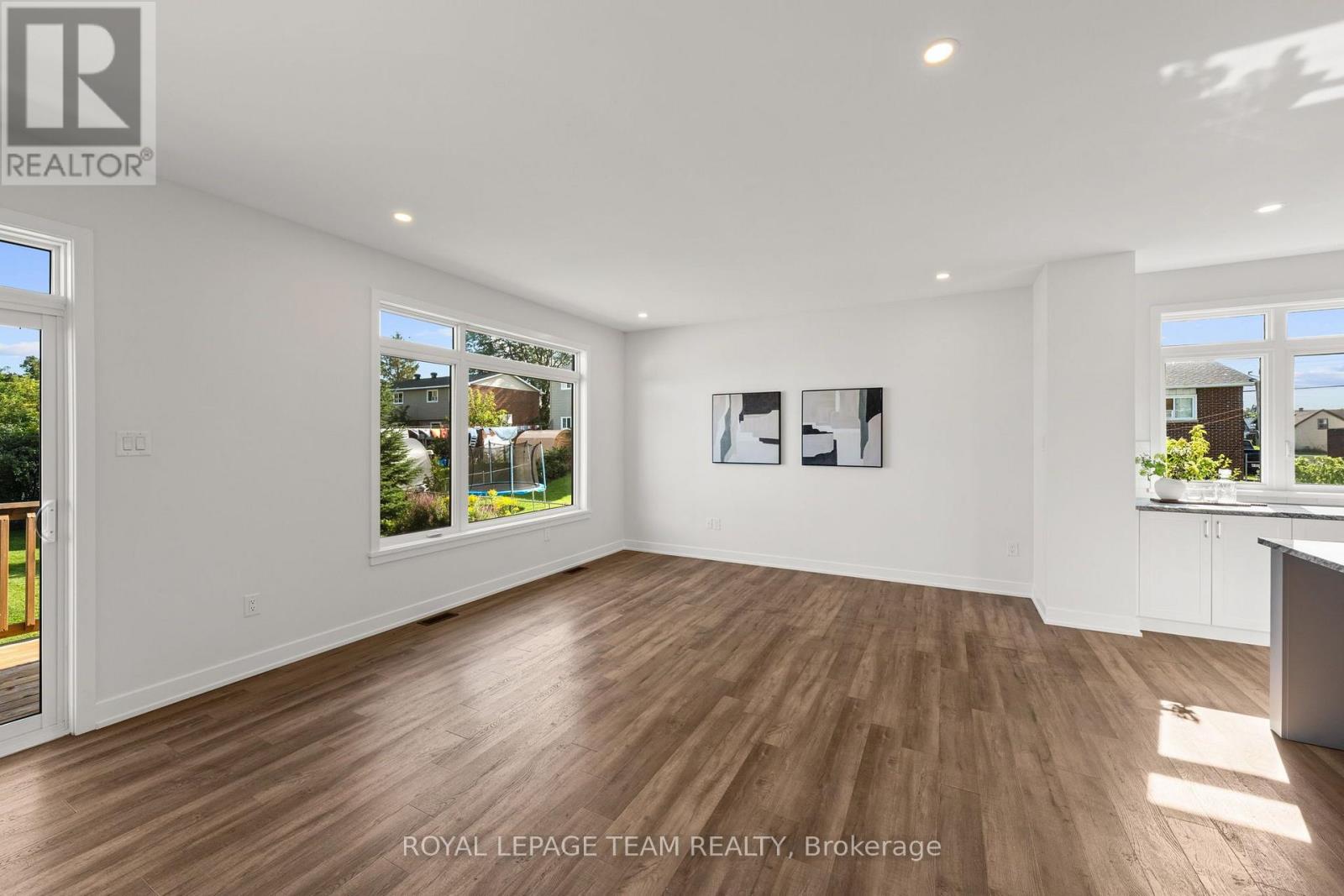 188 ADELAIDE STREET - 16